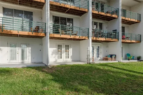 320 Island Way Clearwater Beach FL 33767