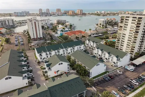 320 Island Way Clearwater Beach FL 33767