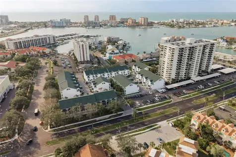 320 Island Way Clearwater Beach FL 33767