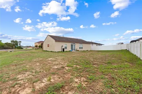 1100 Nelson Meadow Lane Kissimmee FL 34759