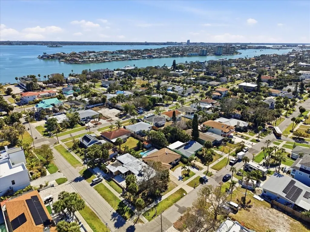 937 Bruce Avenue Clearwater Beach FL 33767