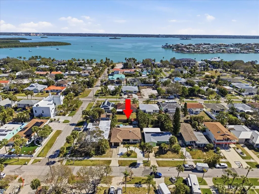 937 Bruce Avenue Clearwater Beach FL 33767
