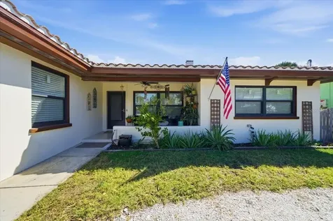 937 Bruce Avenue Clearwater Beach FL 33767