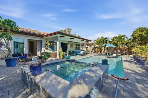 937 Bruce Avenue Clearwater Beach FL 33767