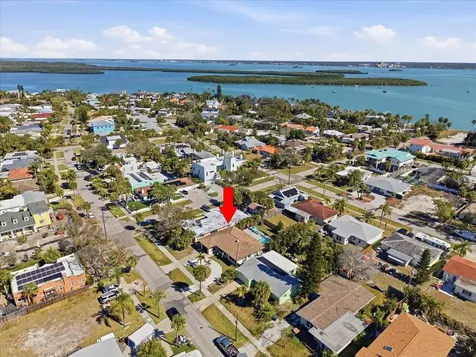 937 Bruce Avenue Clearwater Beach FL 33767