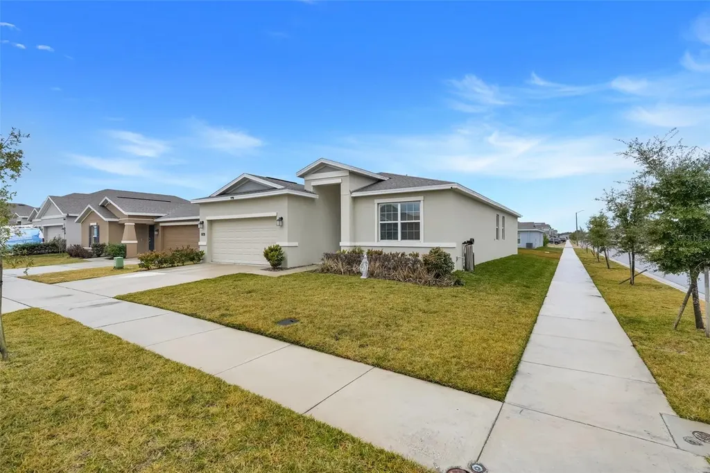 356 Heroic Road Davenport FL 33837
