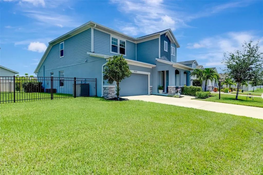 5523 Spanish Moss Cove Bradenton FL 34203