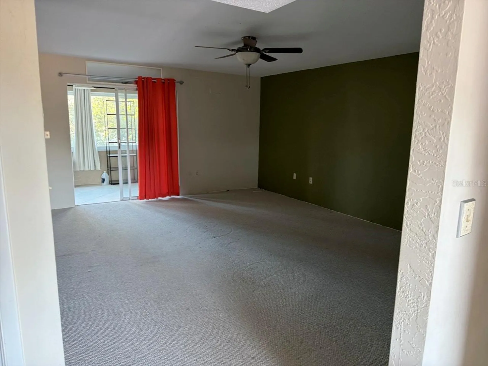 9815 47th Avenue N St Petersburg FL 33708