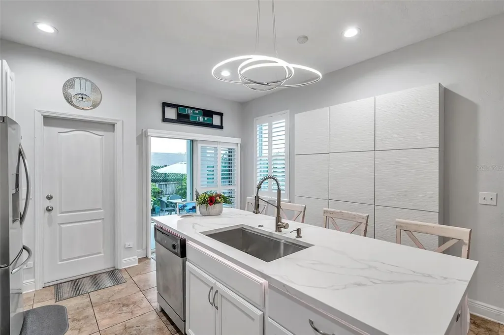 2602 W Nassau Street Tampa FL 33607
