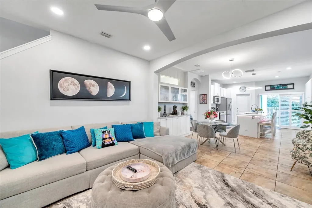 2602 W Nassau Street Tampa FL 33607