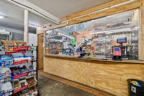 1664 15th Avenue S St Petersburg FL 33712