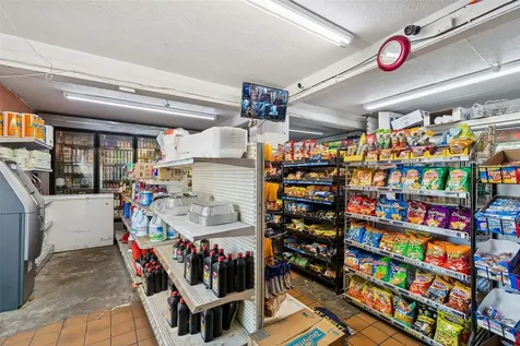 1664 15th Avenue S St Petersburg FL 33712