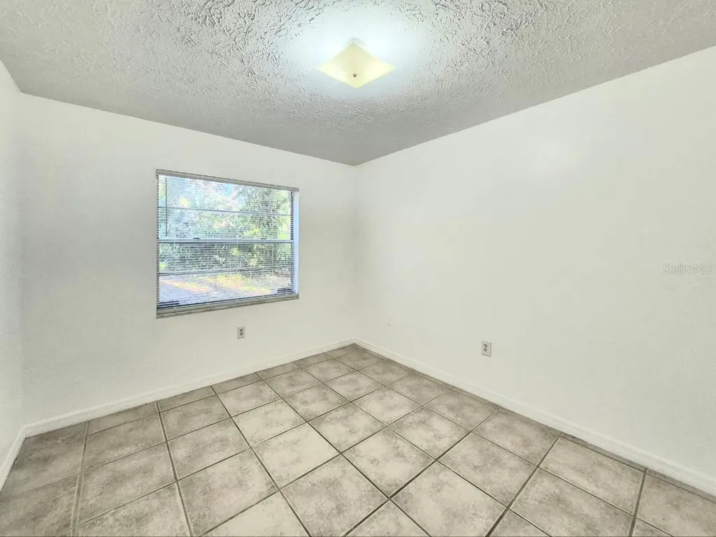 1702 E Mulberry Drive Tampa FL 33604