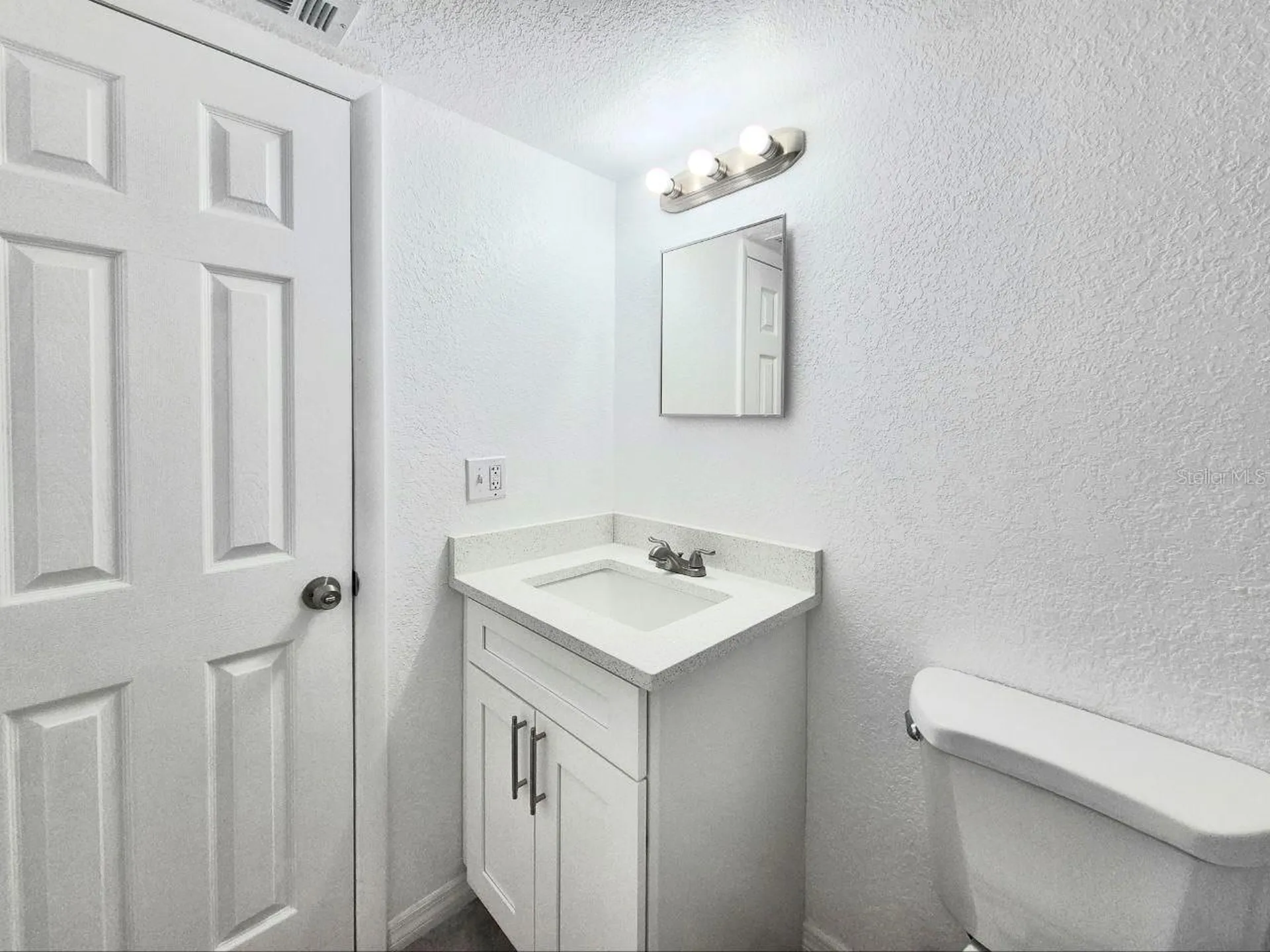 1702 E Mulberry Drive Tampa FL 33604
