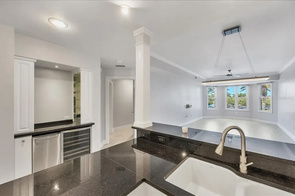 8111 Lakewood Main Street Lakewood Ranch FL 34202