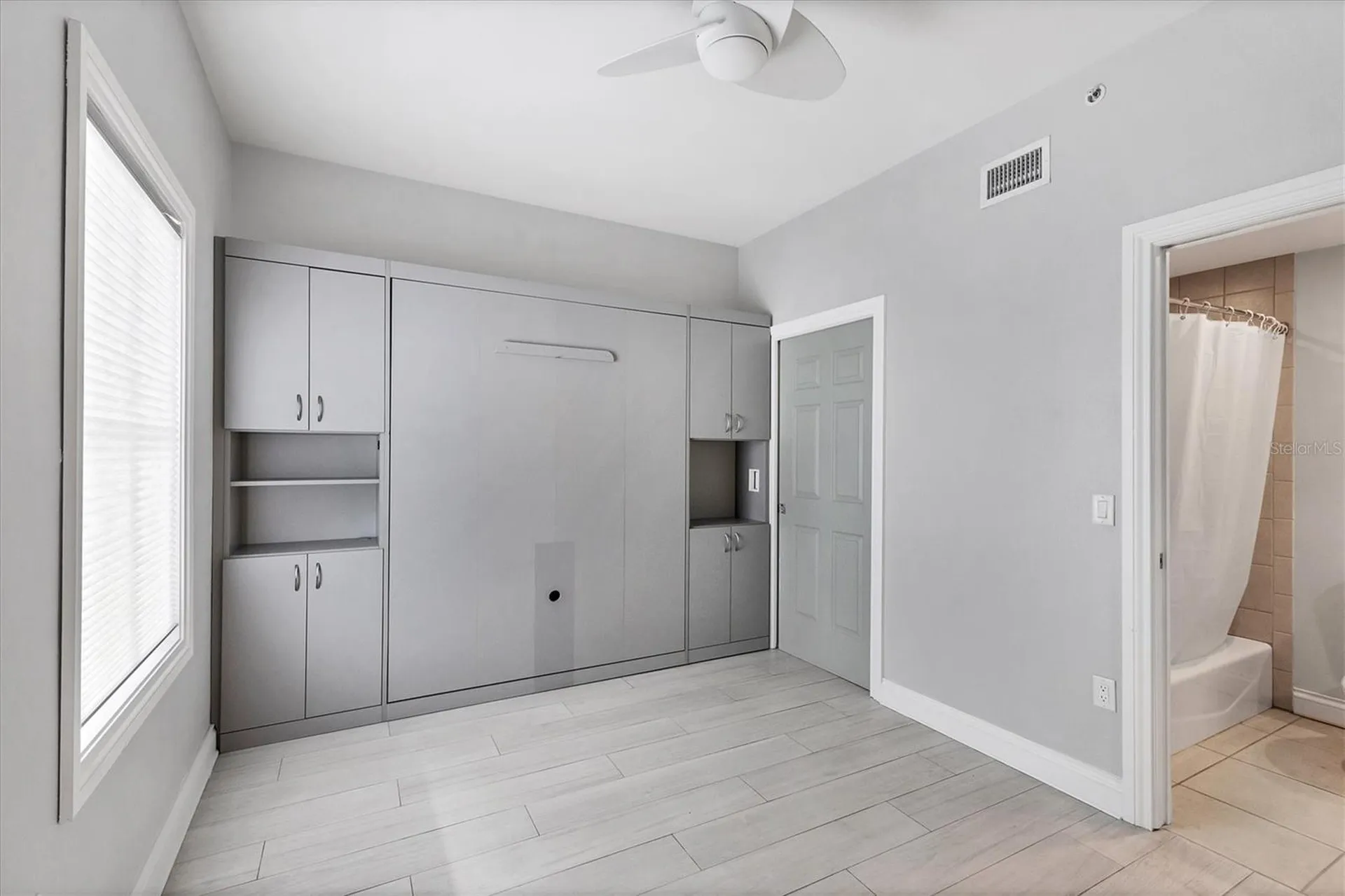 8111 Lakewood Main Street Lakewood Ranch FL 34202
