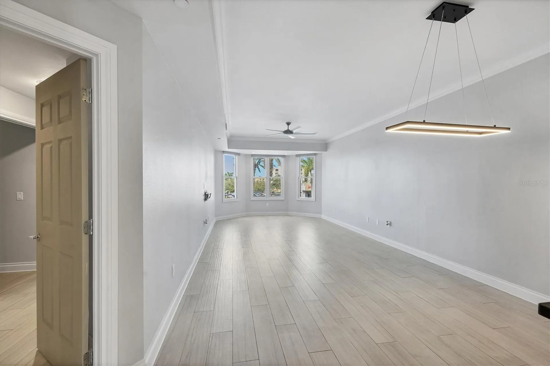 8111 Lakewood Main Street Lakewood Ranch FL 34202