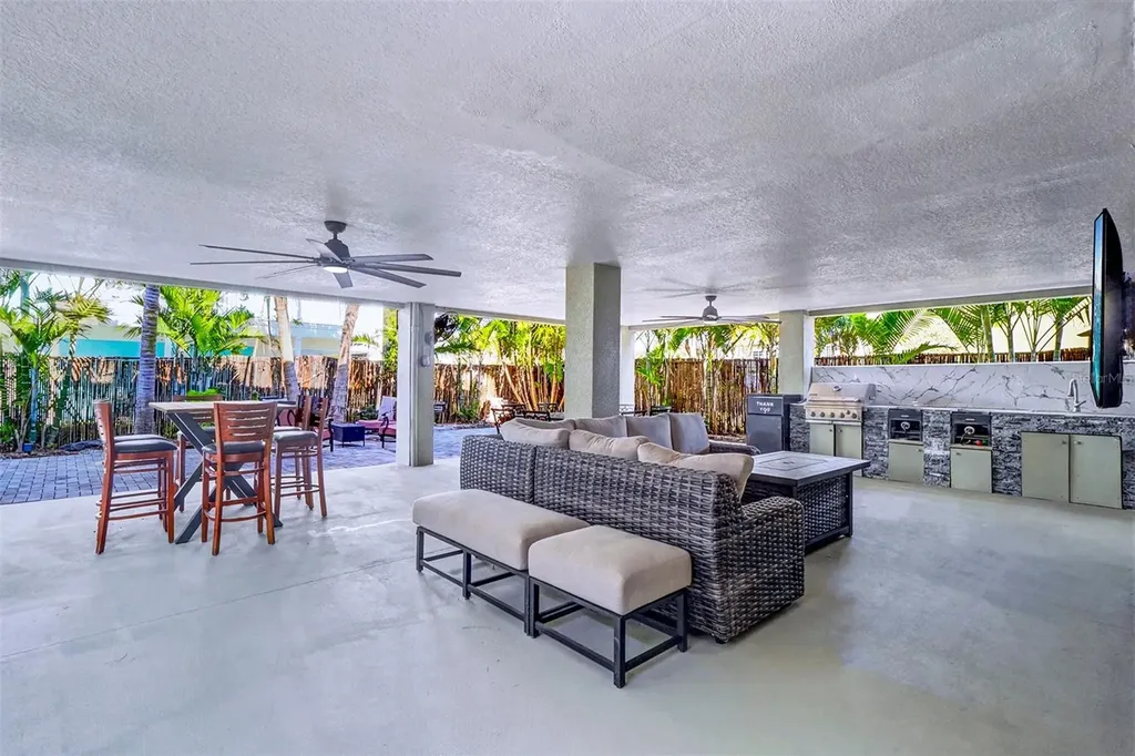 15517 Gulf Boulevard Redington Beach FL 33708