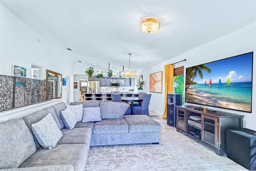 15517 Gulf Boulevard Redington Beach FL 33708