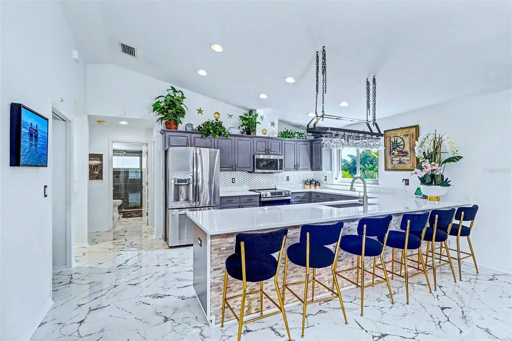 15517 Gulf Boulevard Redington Beach FL 33708