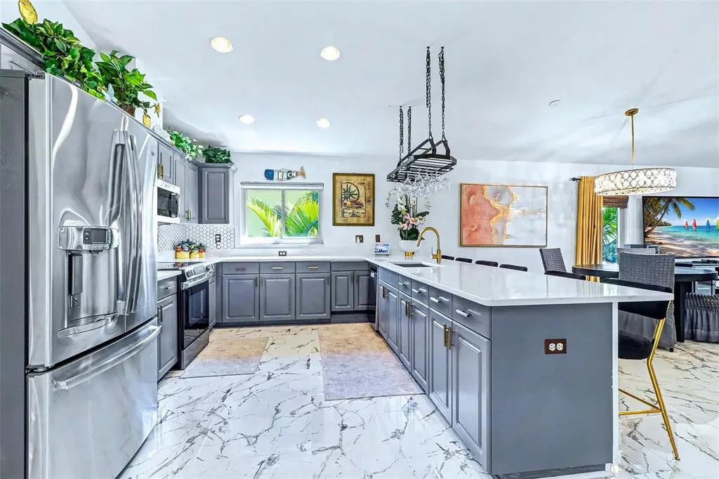 15517 Gulf Boulevard Redington Beach FL 33708