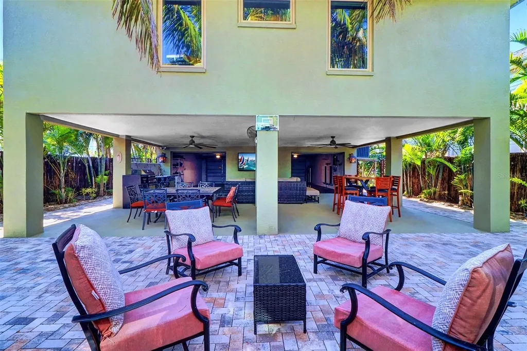 15517 Gulf Boulevard Redington Beach FL 33708