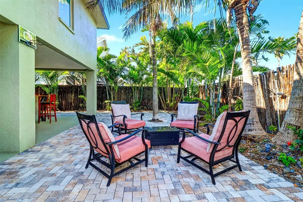 15517 Gulf Boulevard Redington Beach FL 33708