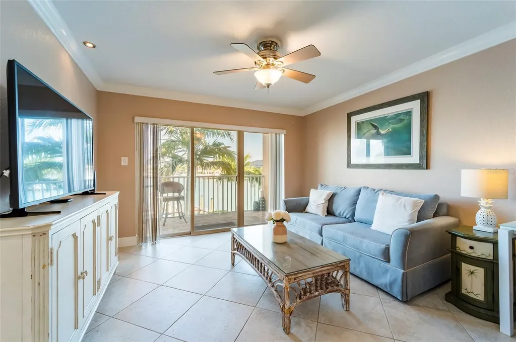 11605 3rd Street E Treasure Island FL 33706