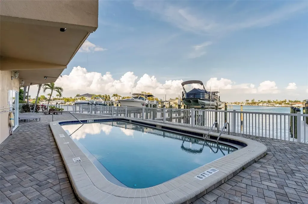 11605 3rd Street E Treasure Island FL 33706