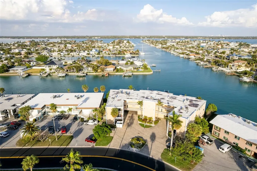 11605 3rd Street E Treasure Island FL 33706