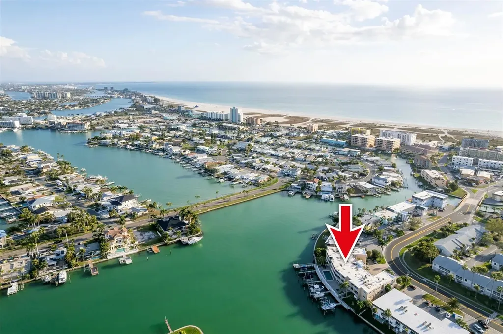 11605 3rd Street E Treasure Island FL 33706