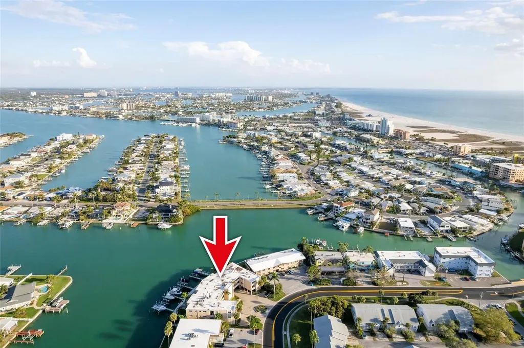 11605 3rd Street E Treasure Island FL 33706