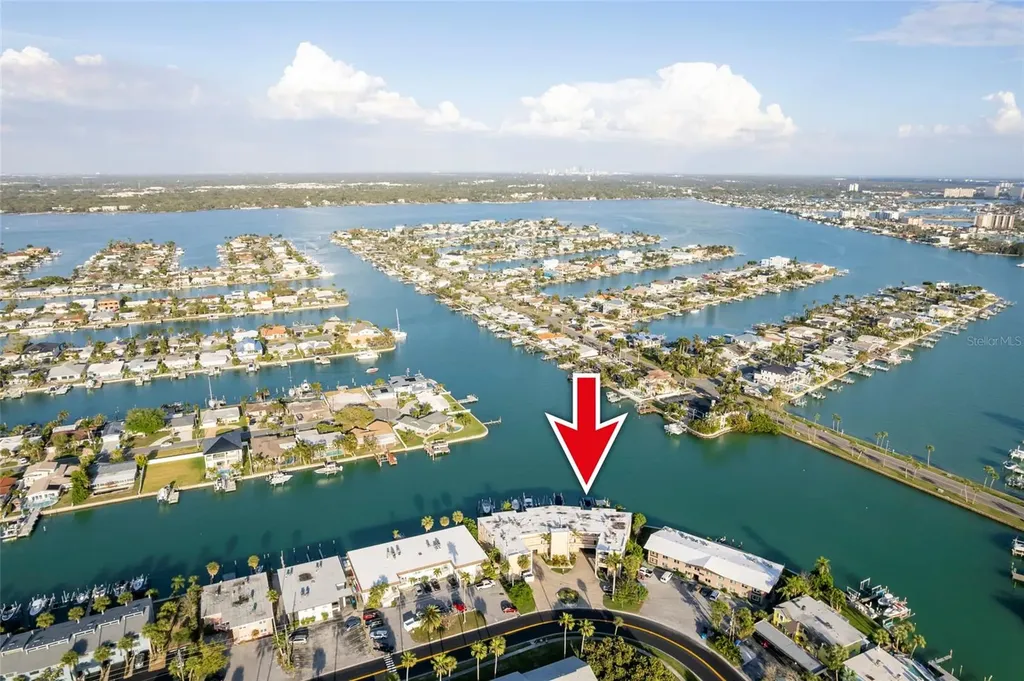 11605 3rd Street E Treasure Island FL 33706