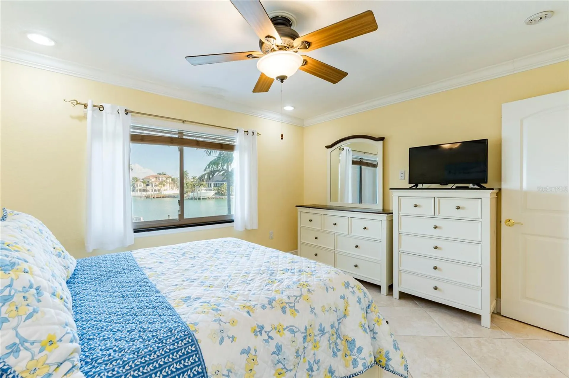 11605 3rd Street E Treasure Island FL 33706