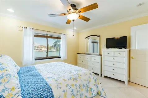 11605 3rd Street E Treasure Island FL 33706