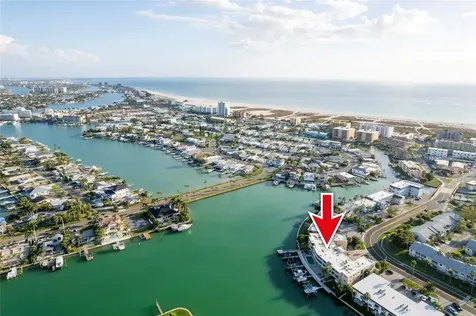 11605 3rd Street E Treasure Island FL 33706