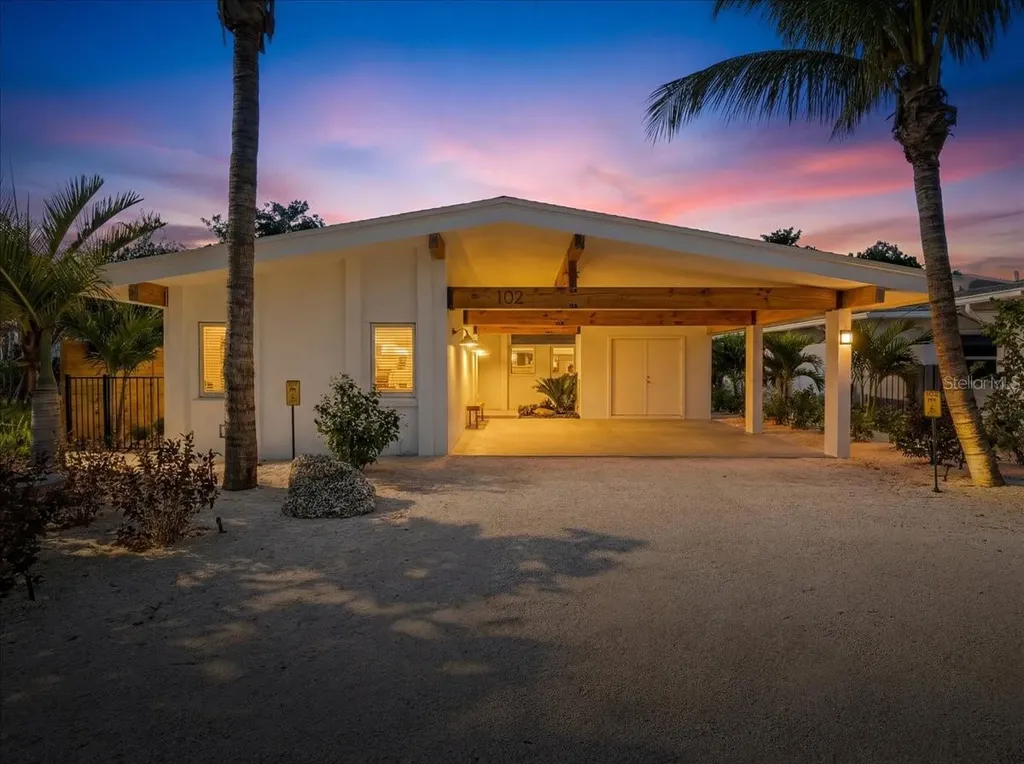 102 Tuna Street Anna Maria FL 34216