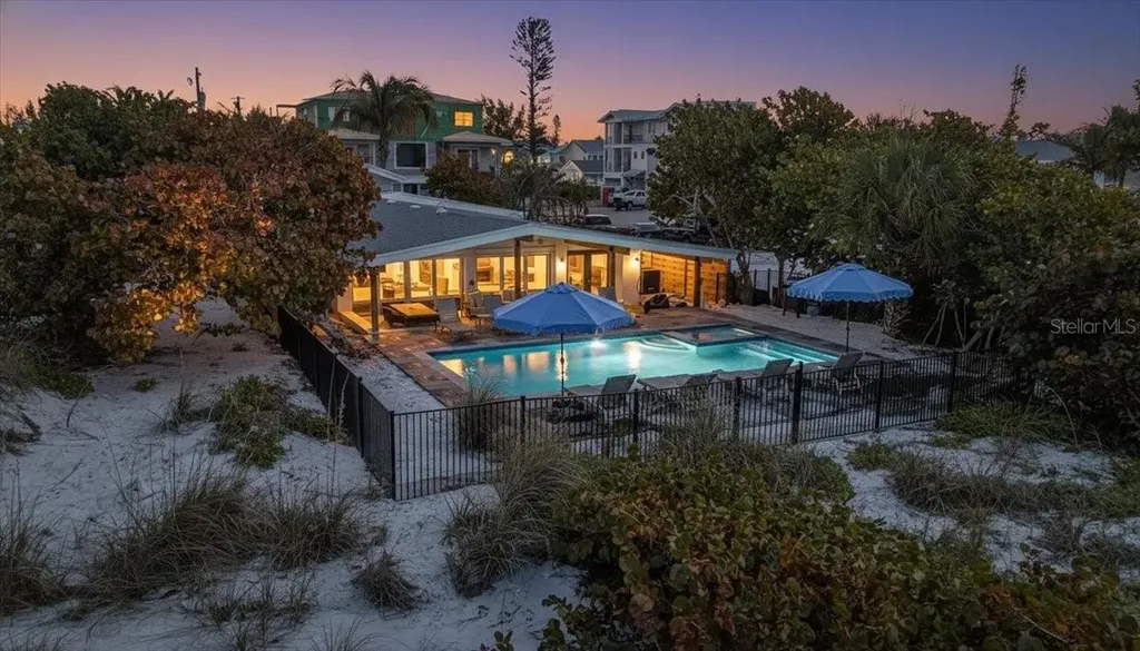 102 Tuna Street Anna Maria FL 34216