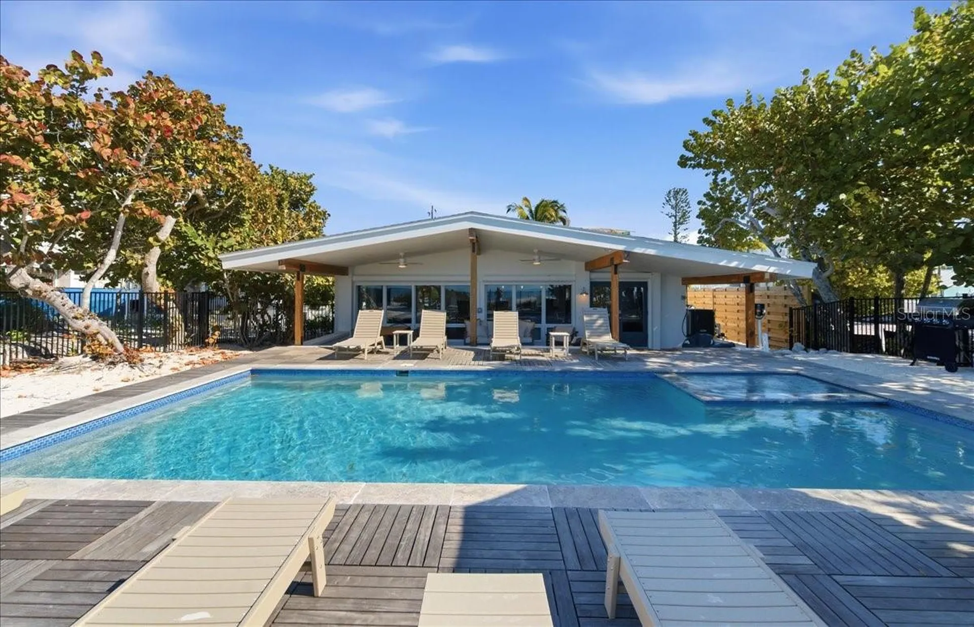 102 Tuna Street Anna Maria FL 34216
