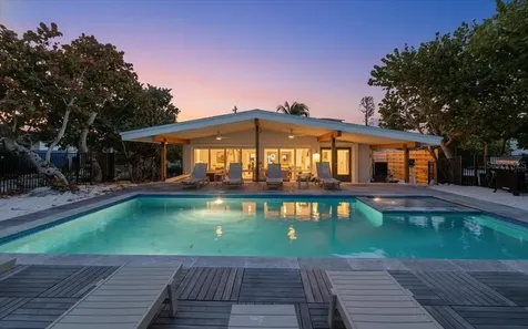 102 Tuna Street Anna Maria FL 34216