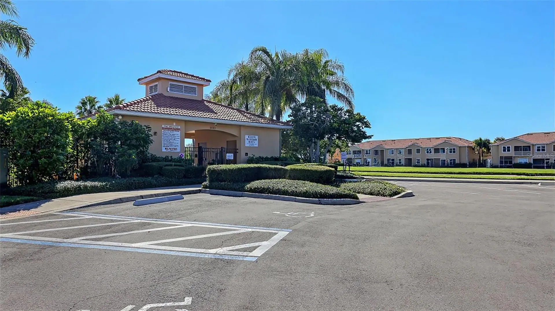 3659 Parkridge Circle Sarasota FL 34243