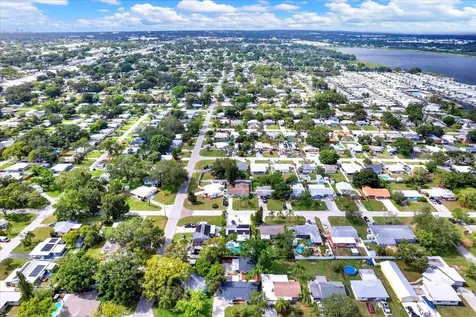 10248 107th Avenue N Largo FL 33773