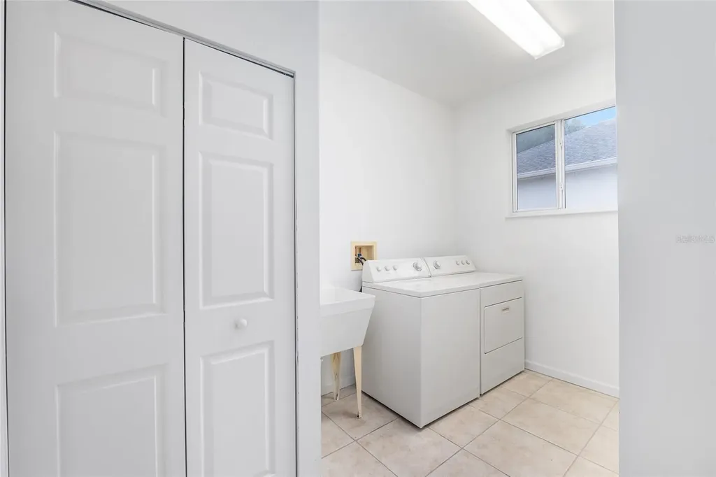 5888 NW 21st Street Ocala FL 34482