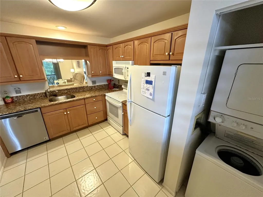 645 Woodlawn Drive Bradenton FL 34210