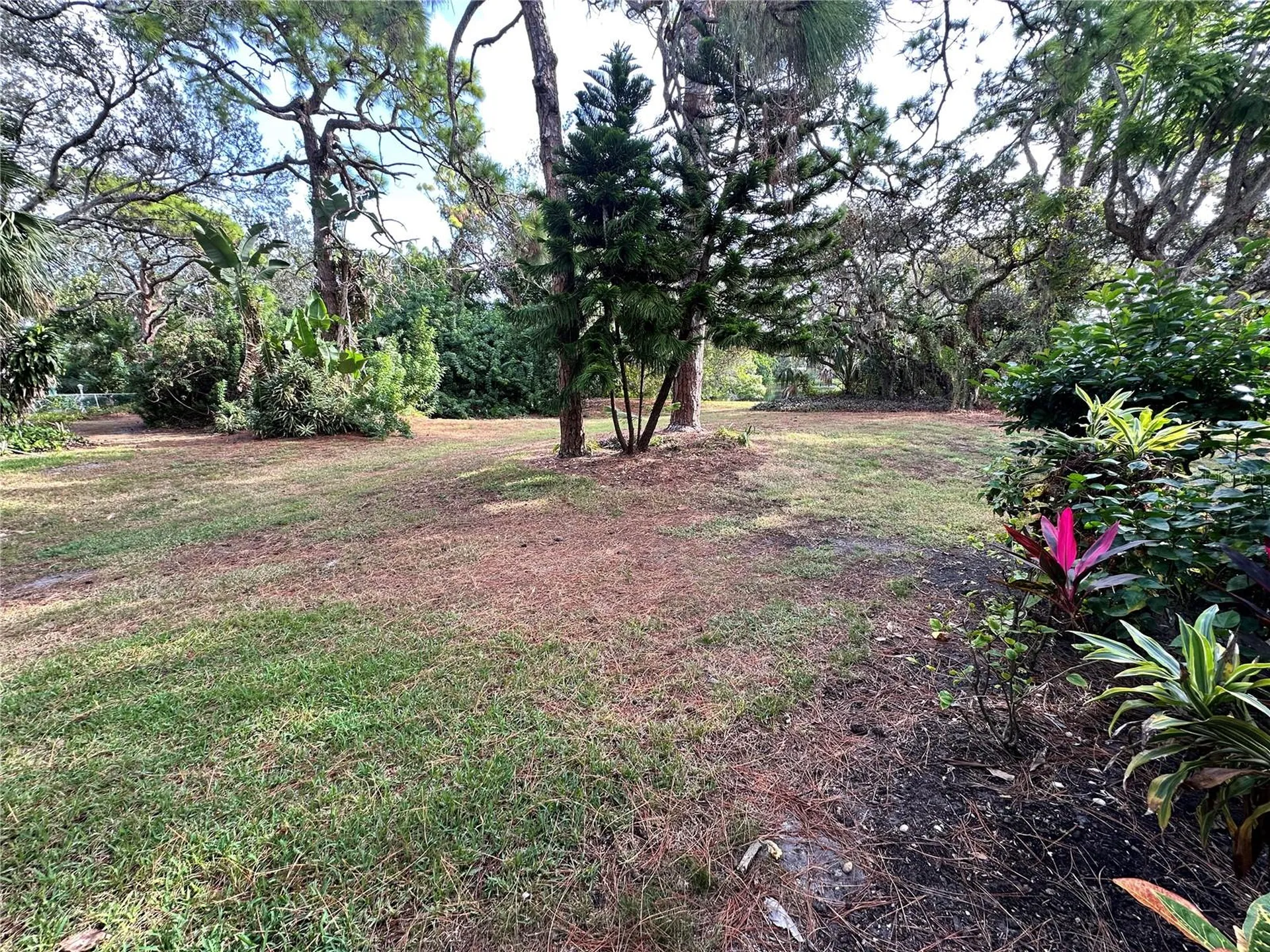 645 Woodlawn Drive Bradenton FL 34210