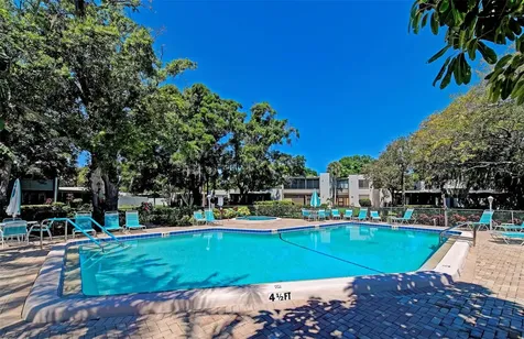 645 Woodlawn Drive Bradenton FL 34210