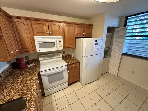 645 Woodlawn Drive Bradenton FL 34210
