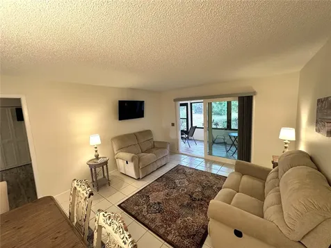 645 Woodlawn Drive Bradenton FL 34210