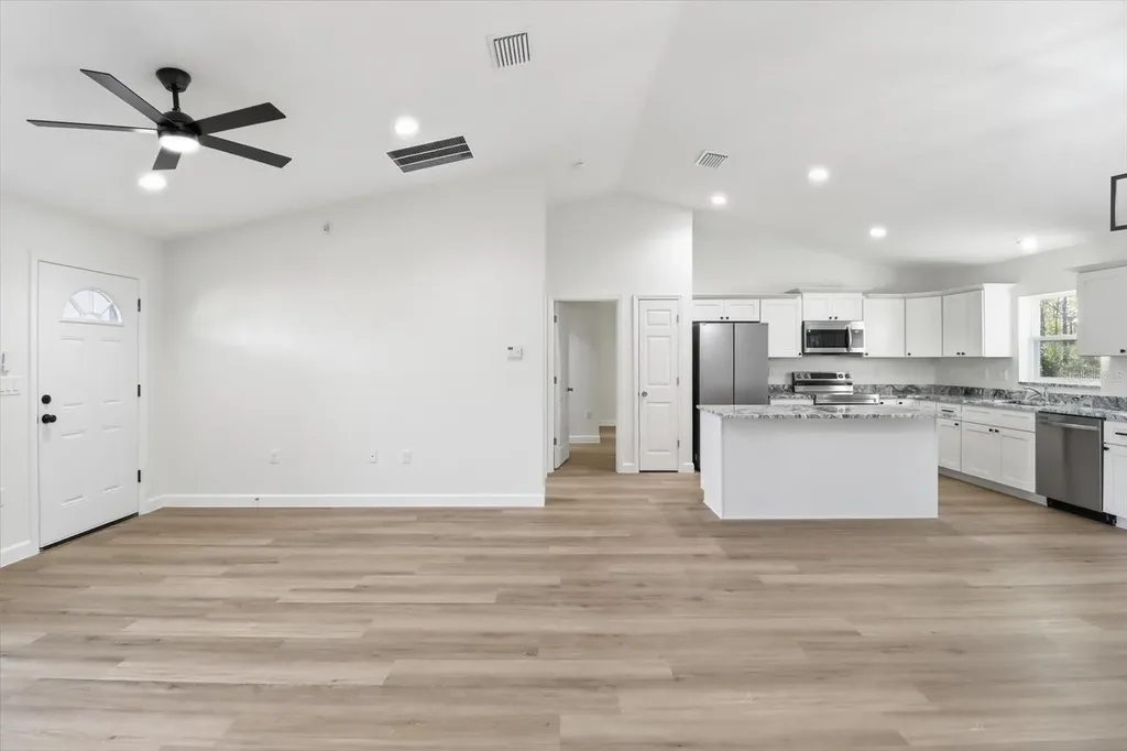 2992 W Camilo Drive Citrus Springs FL 34434