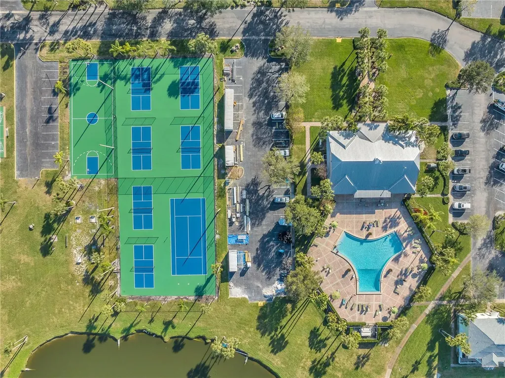 4728 Beach Drive SE St Petersburg FL 33705